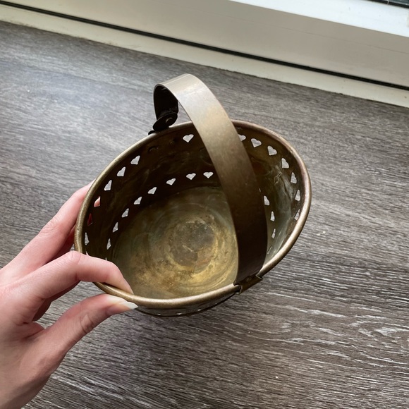 Vintage Solid Brass Basket with Hinged Handle and Heart Cutouts MCM - Picture 5 of 6